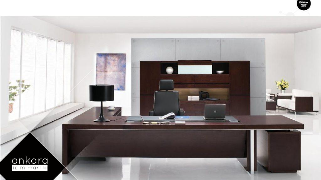 Yönetici odası ergonomik çalışma alanı